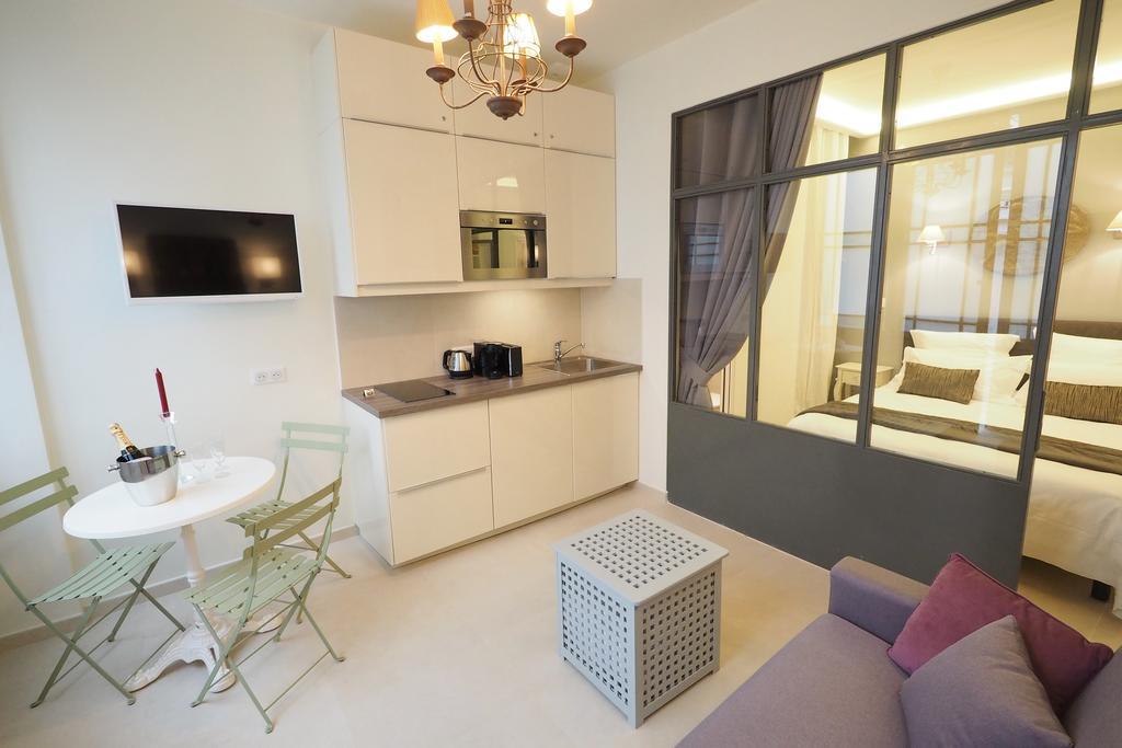 Saint Germain Cosy Chicsuites パリ 部屋 写真